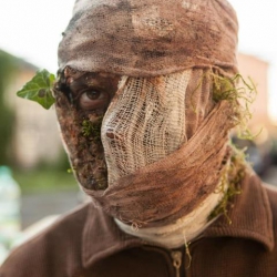 402073_293267880780805_1256947431_n