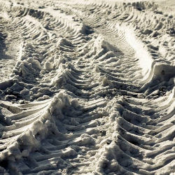 snow tracks